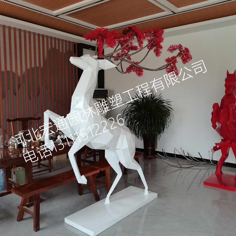 不锈钢仿真中式鹿雕塑户外公园摆件彩绘动物不锈钢雕塑